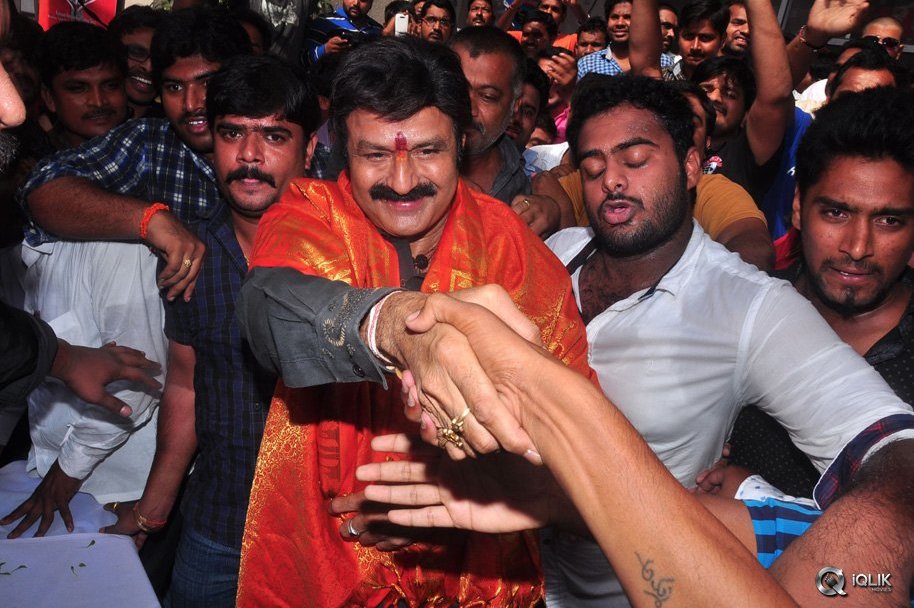 Balakrishna-at-Bramaramba-Theatre-To-Watch-Lion